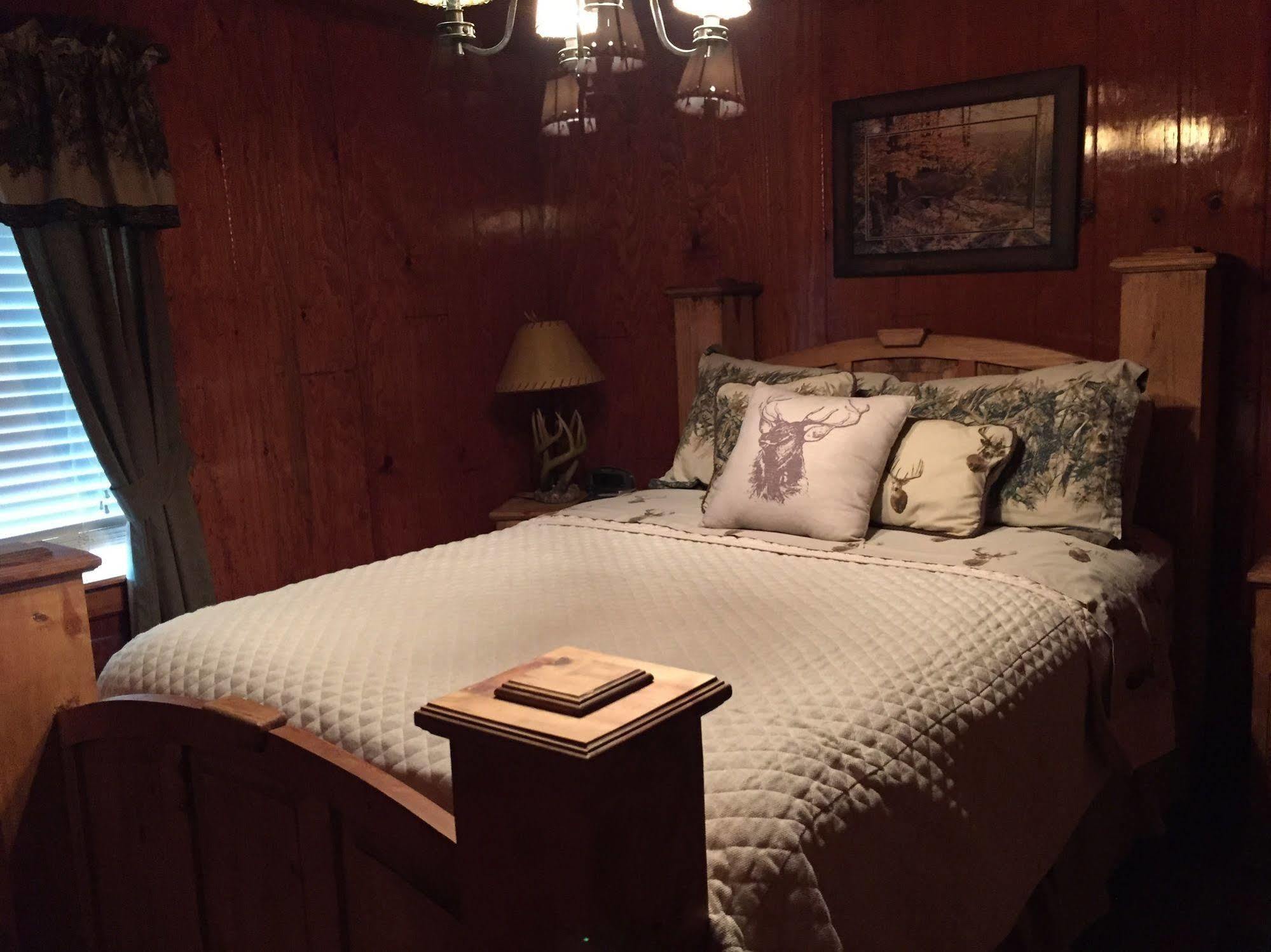 Whip Or Wheel Cabins Holdenville Exterior foto